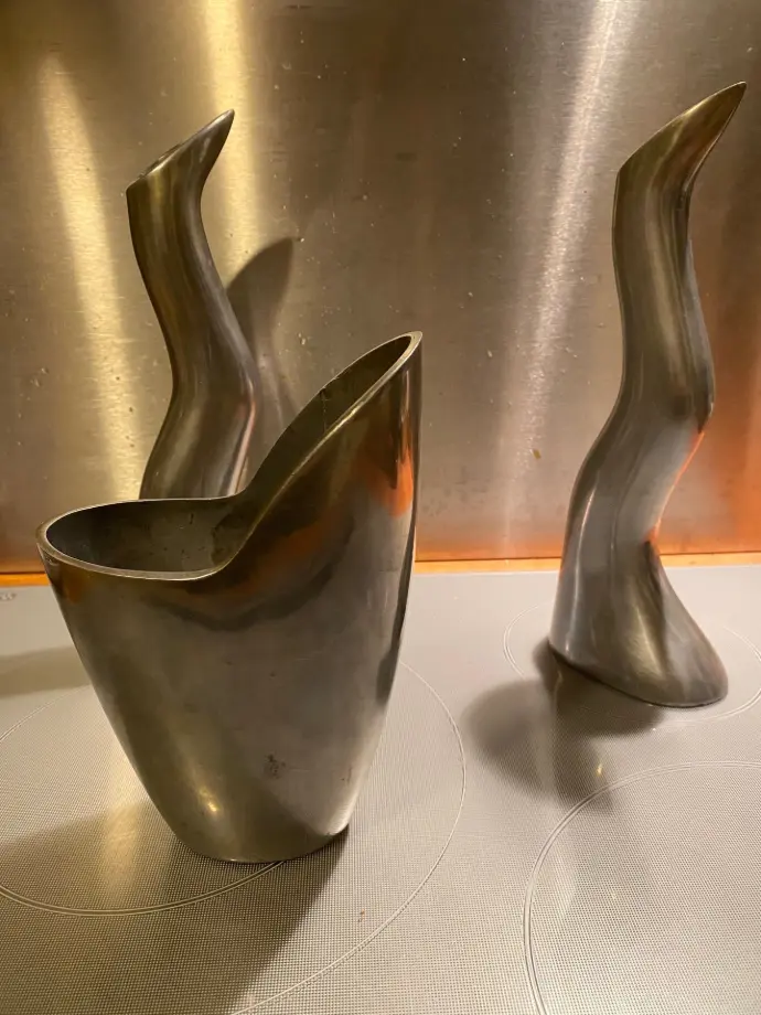Bougeoirs design des années 80, par Anna Efverlund, emblématique créatrice Scandinave.                               80s design candlesticks by Anna Efverlund, iconic Scandinavian designer.