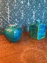 Paul Millet, Sèvres, pour ce superbe ensemble de 2 faïences bleue poudrée des années 30 dans un état exceptionnel.                                      Paul Millet, Sèvres, for this superb set of 2 powder blue earthenware pieces from the 1930s in exceptional condition.